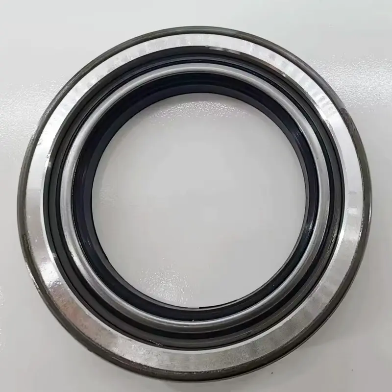 VOE20467758/VOE20466812 Oil Seal for Volvo